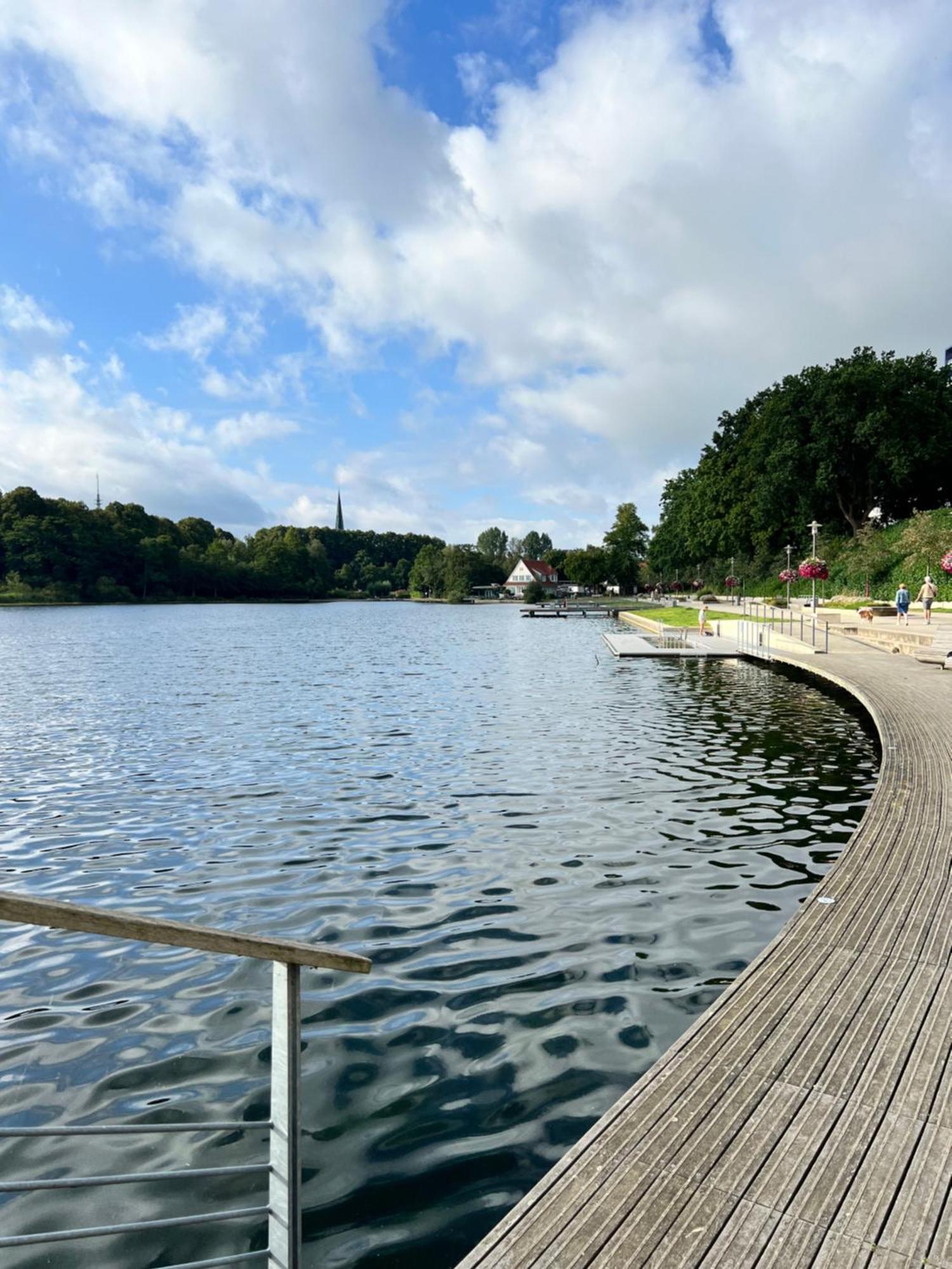 Panoramablick Ueber Den See Бад Зегеберг Екстериор снимка